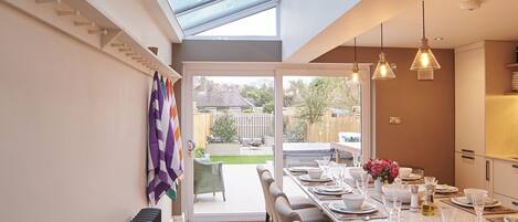 Maison Luxe, 4 chambres, non-fumeur | Cuisine privée