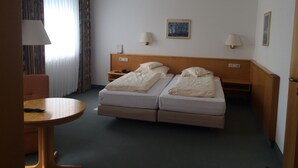 Dobbeltrom | Minibar, skrivebord, barnesenger og ekstrasenger (mot et tillegg)