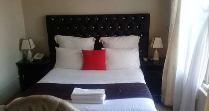 Kakwele Lodge & Tours