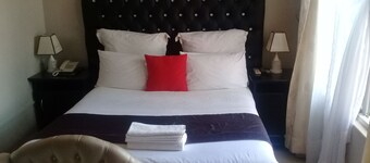 Kakwele Lodge & Tours