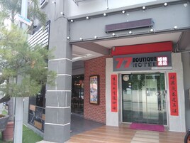 Fachada de la propiedad