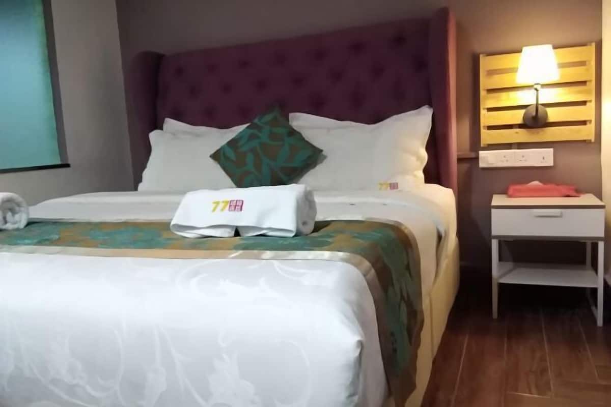 In-room safe, desk, blackout curtains, free WiFi