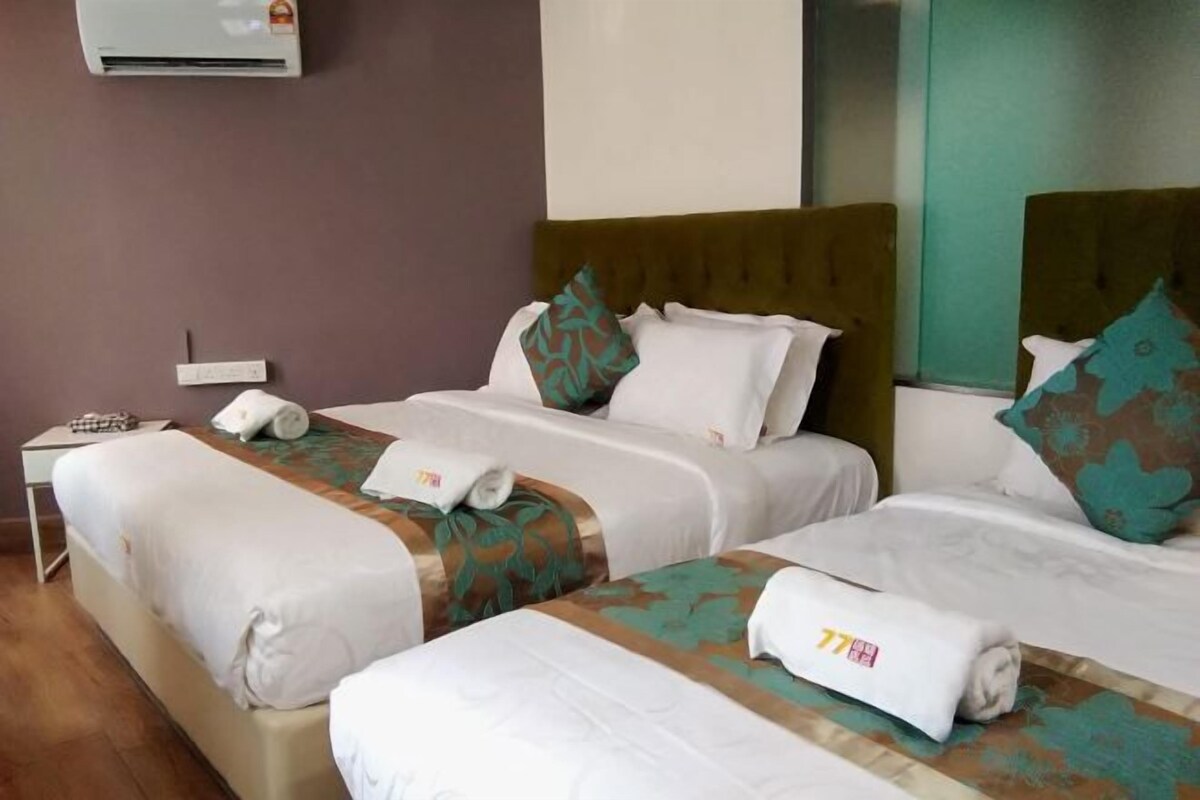 In-room safe, desk, blackout drapes, WiFi (free)