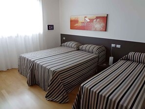 4 عدّة غرف نوم وواي فاي