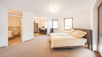 Desk, free WiFi, bed sheets