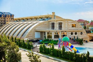Indoor pool, outdoor pool - Move Inn Hotel (Baku)