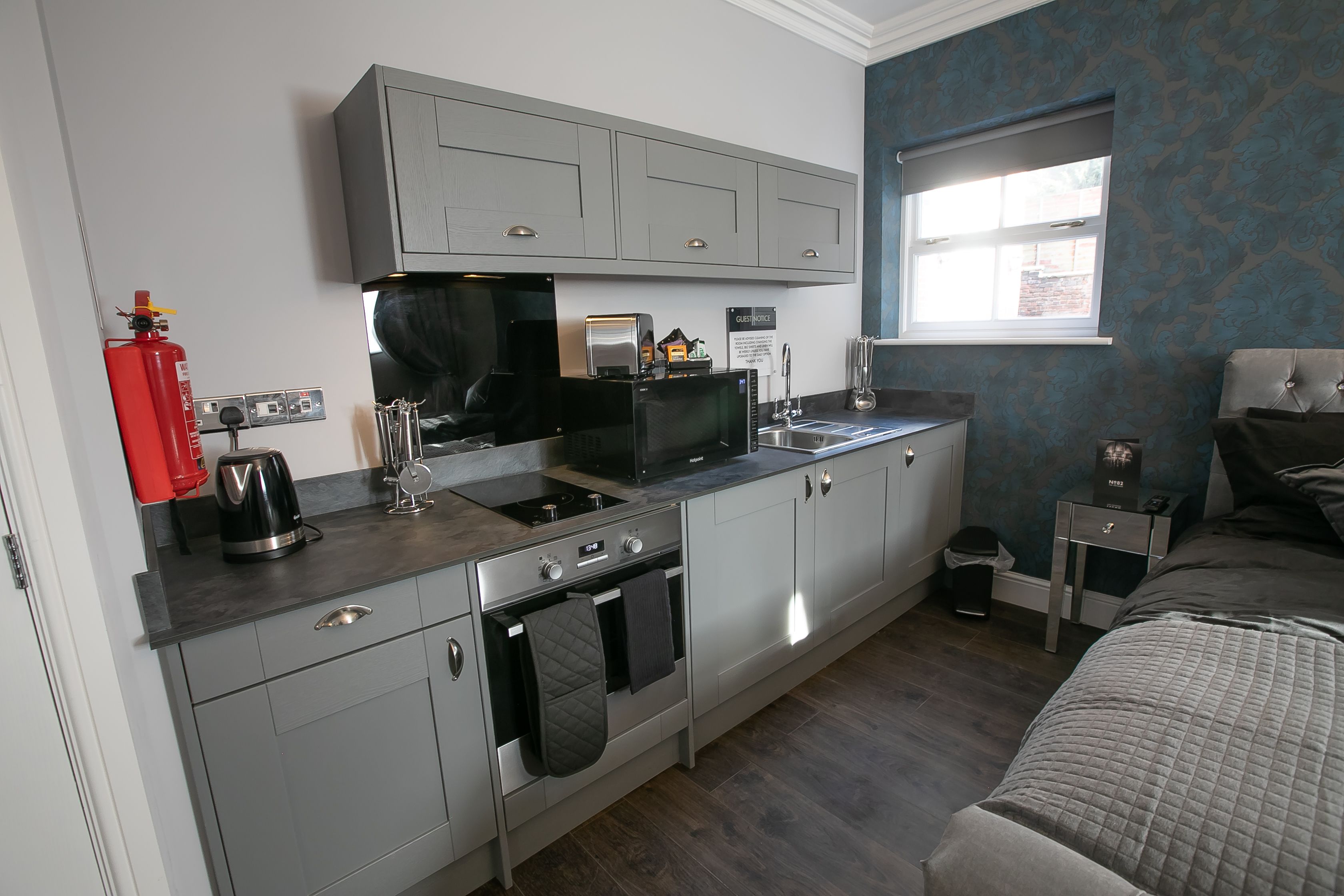 Luxury Apartment, Accessible (Dragon Hall) | Private kitchen | Fridge, microwave, oven, stovetop