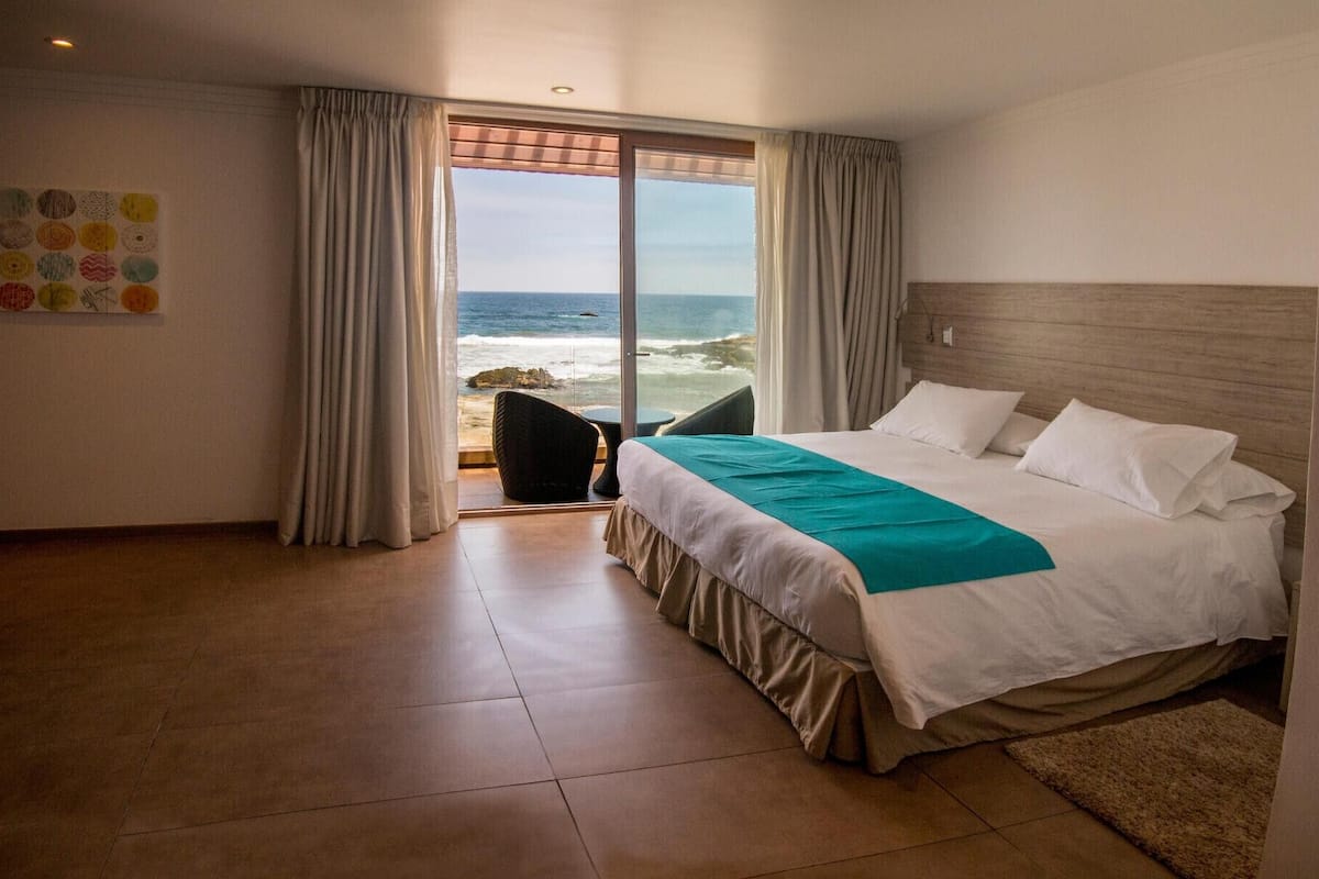 1 bedroom, in-room safe, blackout drapes, soundproofing