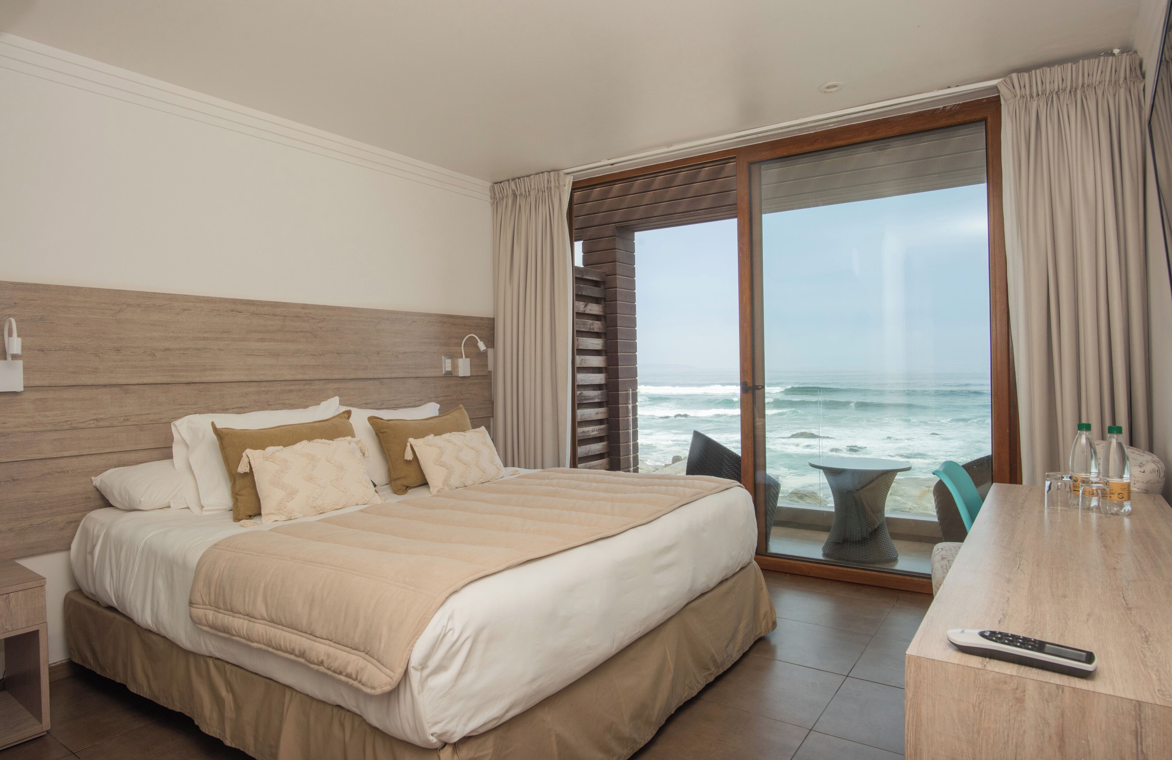 Standard Double Room, 1 King Bed, Non Smoking, Beach View