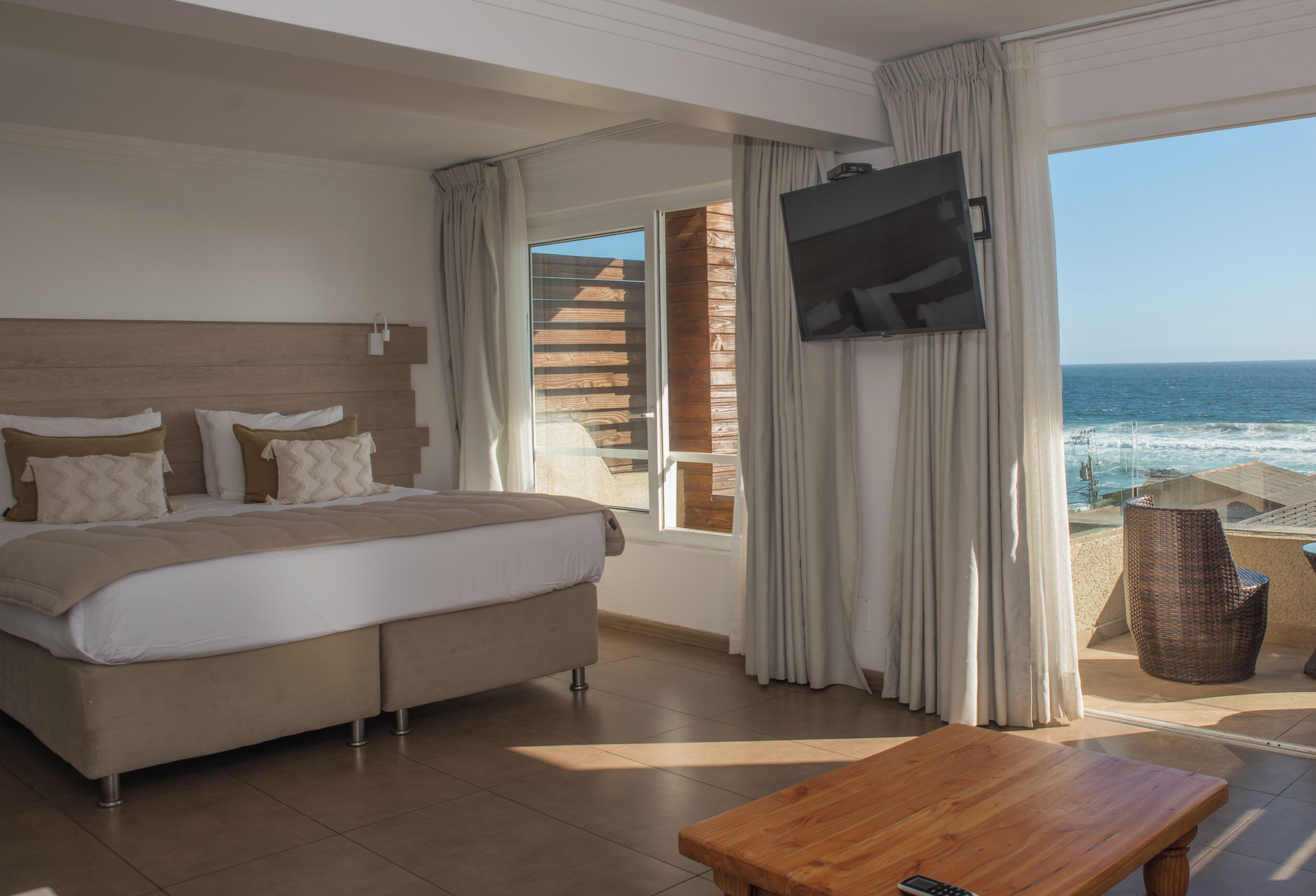 Superior Apartment, Balcony, Beach View