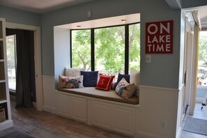 Interior - Remodeled Lake Home In Quiet Cove (Tool)