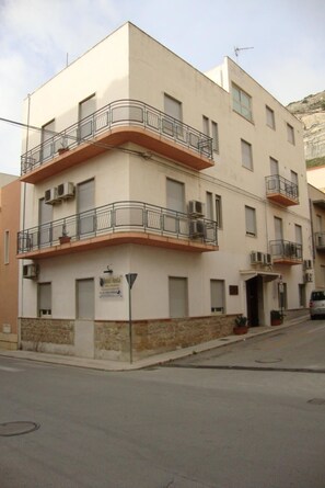 บริเวณภายนอก