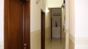 Hallway - Hotel Aosta (Erice)