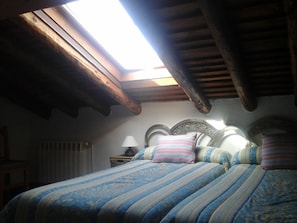 Habitació doble o amb dos llits individuals | Roba de llit d'alta qualitat i cobrellits