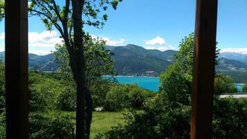 Mobil Karavan Klasik (Plus) | Tirai kedap cahaya dan tempat tidur bayi (biaya tambahan)