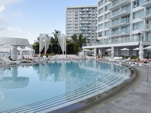 Pool - Studio in a 5 Hotel - City View - Pool w DJ #425 (Miami Beach)
