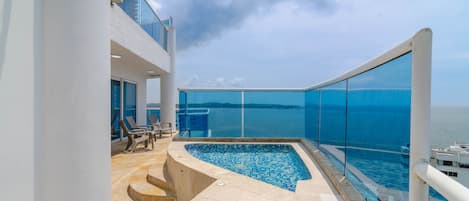 POSEIDON PENT-HOUSE SUPERIOR 4 ROOMS | Terrass/Patio