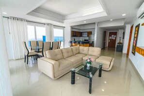 Deluxe Penthouse, 4 Bedrooms | Living area - Apartamentos Unik Cartagena Edificio Poseidón (Cartagena)