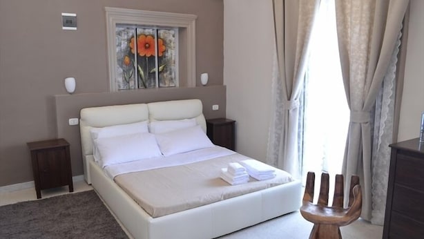 Unclassified image, 1 of 38, button - Cusmano Residence (Catania)