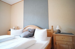 Double Room, Balcony