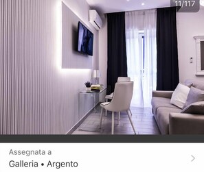 ห้องซูพีเรียสวีท | ห้องเก็บเสียง, เปล/เตียงเด็กอ่อน (ฟรี), Wi-Fi ฟรี, ผ้าปูที่นอน