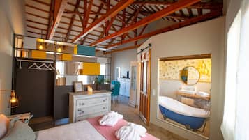 Suite de lujo, 1 cama doble con sofá cama | 1 dormitorio, ropa de cama de alta calidad, colchones viscoelásticos