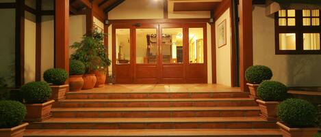 Entrada al alojamiento