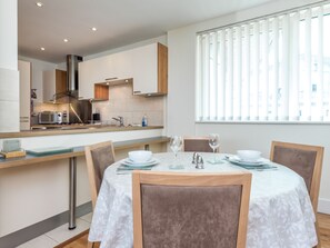In-room dining - Peregrine (Poole)