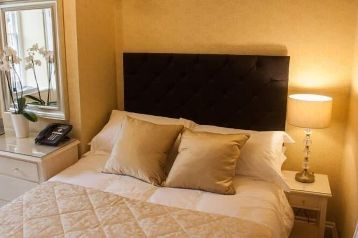 Doppelzimmer, 1 Doppelbett, Nichtraucher (Daffodil) | Bettwäsche aus ägyptischer Baumwolle, hochwertige Bettwaren