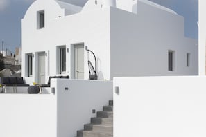 Front of property - White Orchid Luxury Suites (Santorini)