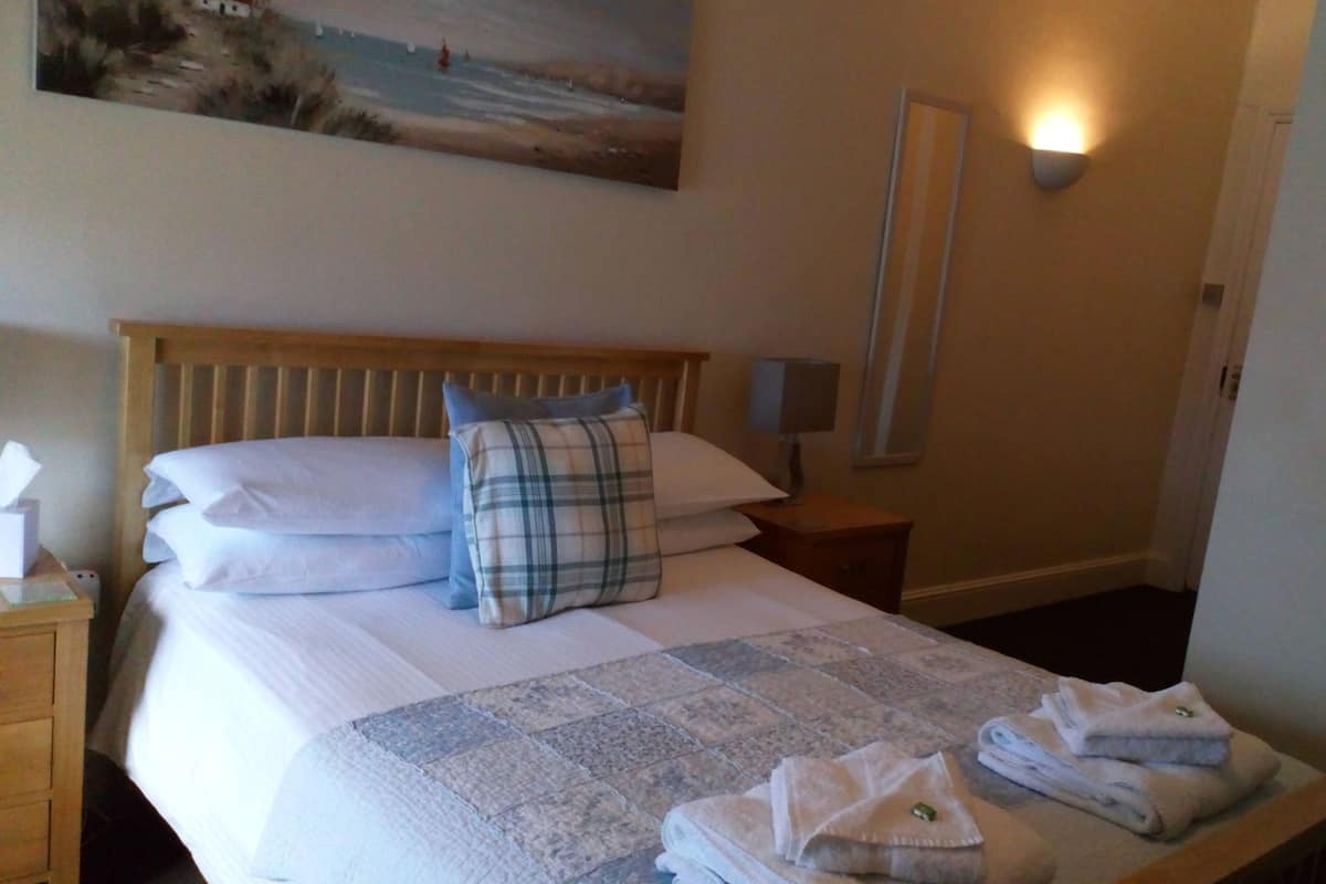 Individually decorated, individually furnished, desk, laptop workspace