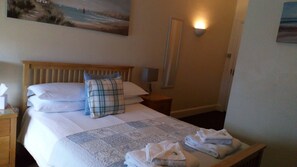  Double Room with Private Bathroom | Individually decorated, individually furnished, desk, laptop workspace