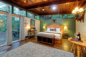 Deluxe Cabin, 1 King Bed, Kitchenette, Mountain View (pets not allowed) | Individually decorated, individually furnished, free WiFi, bed sheets - Redwoods River Resort (Piercy)