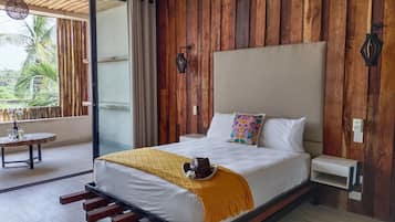 基本客房, 1 張加大雙人床 (Balcony) | 布置獨特、遮光布/窗簾、免費無線上網、床單