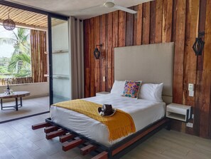 Ameublement personnalisé, rideaux occultants, Wi-Fi gratuit