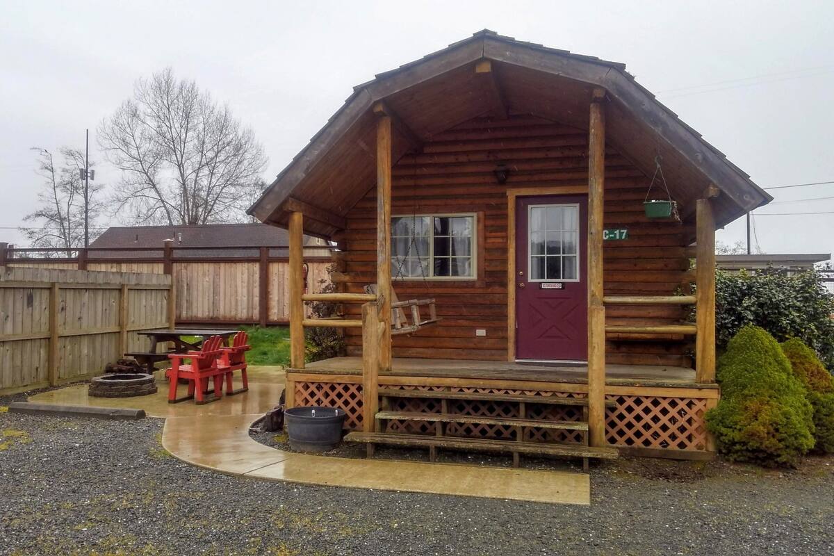 Deluxe Cabin, Multiple Beds, Non Smoking