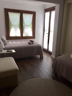 Superior Twin Room, Non Smoking, Garden View | Individually decorated, individually furnished, free WiFi, bed sheets - A Butik Konaklama (Ayvalik)