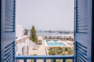 Suite superior, vistas a la piscina | Vistas desde la habitación