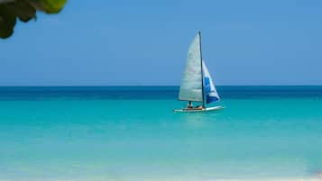 Plage privée, sable blanc, bar de plage