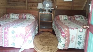 Memory foam-senger, wi-fi (inkludert) og sengetøy