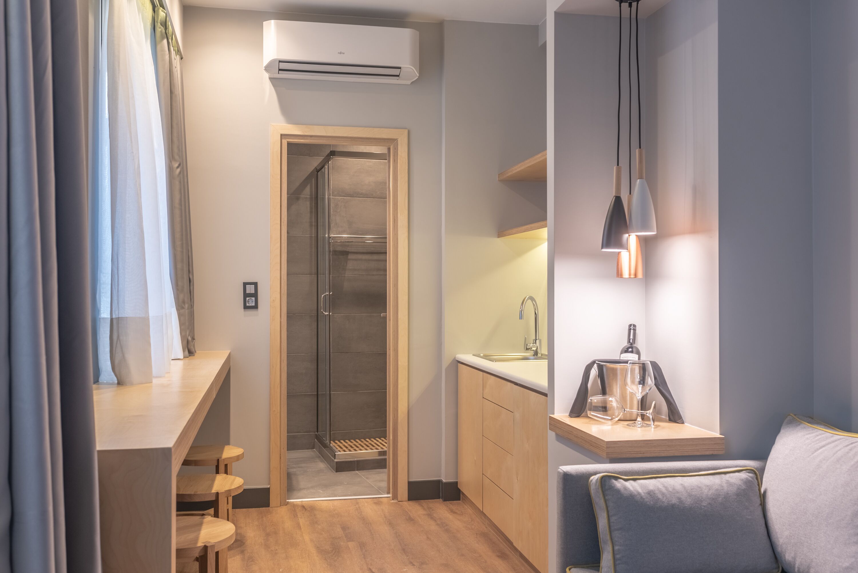 tree house | 1 bedroom, desk, laptop workspace, soundproofing