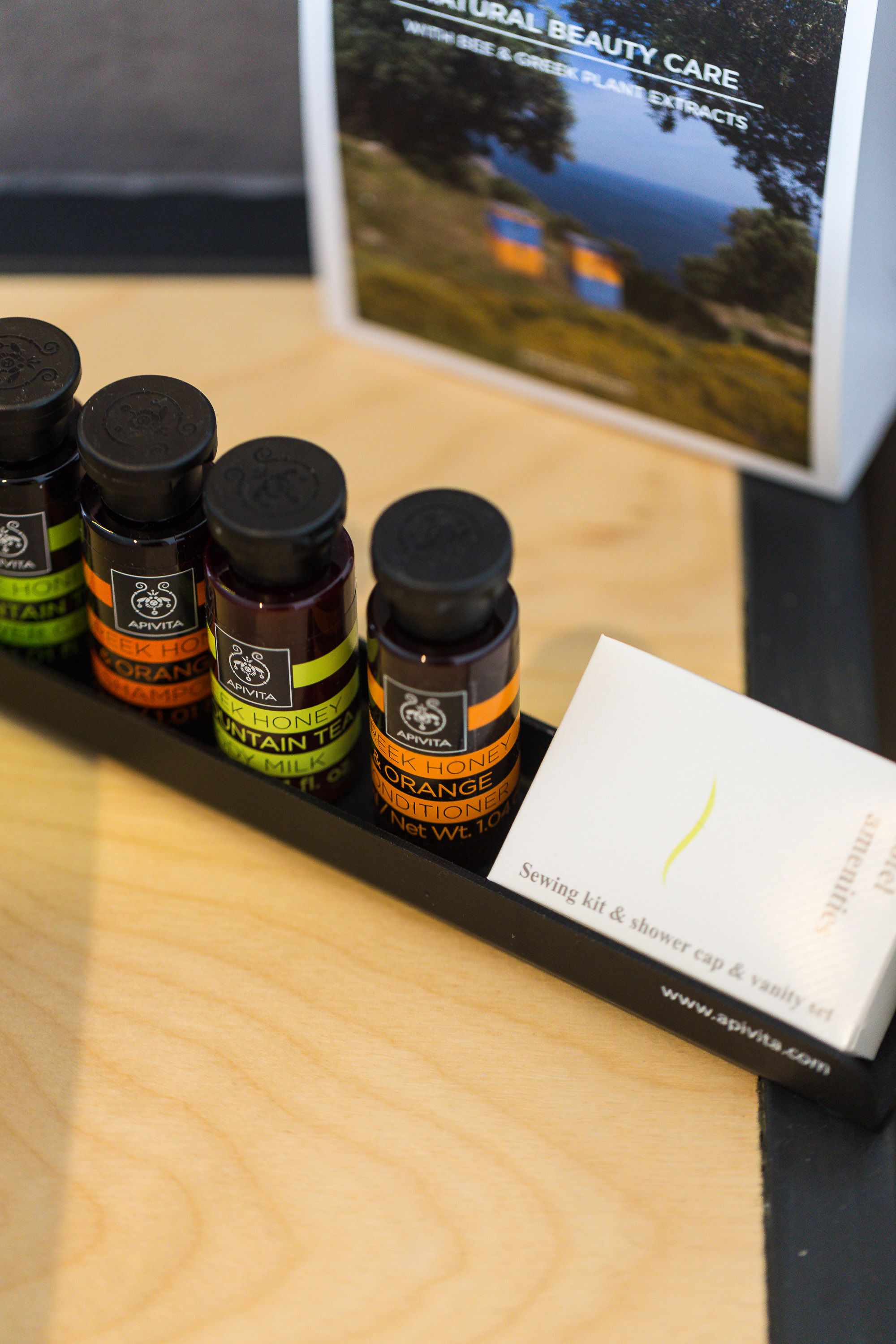 shower, rainfall showerhead, free toiletries, hair dryer