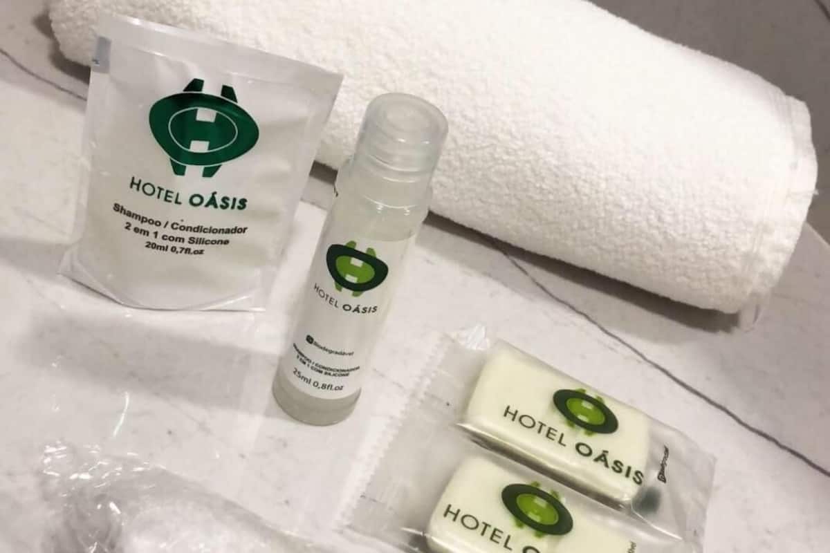 standard double or twin room | bathroom | shower, towels