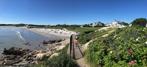 Beach - Beautiful home/neighborhood, near mansions, beach, Cliff Walk, town, 30 day min (Newport)