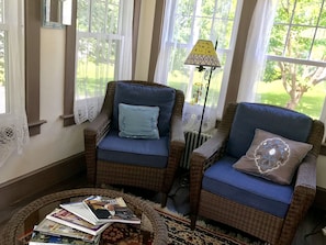 Interior - Beautiful home/neighborhood, near mansions, beach, Cliff Walk, town, 30 day min (Newport)