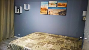 1 chambre, Wi-Fi gratuit, draps fournis