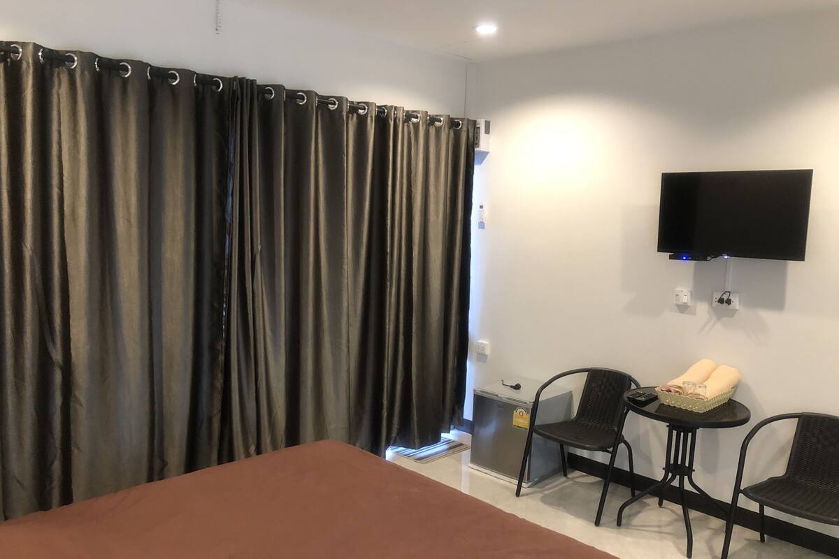 Double Room | Verdunkelungsvorhänge, kostenloses WLAN