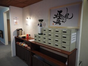 Dortoir Partagé Deluxe, dortoir mixte, non-fumeur (Bottom Bunk) | Casiers