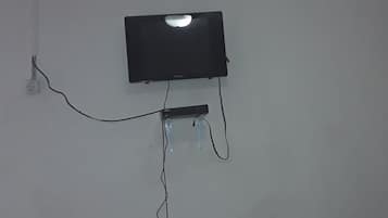Standard Room | Free WiFi, bed sheets