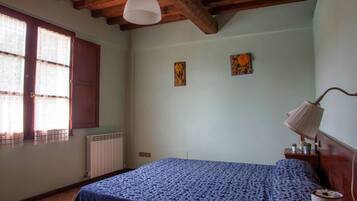 1 chambre, fer et planche Ă repasser, Wi-Fi, draps fournis